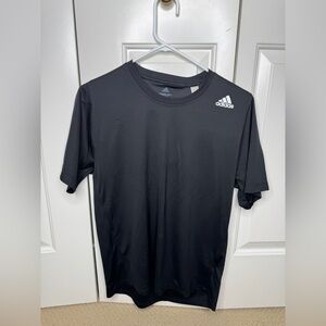 Adidas Climalite Free Lift Fitted Workout Short Sleeve Shirt (Men’s Medium)